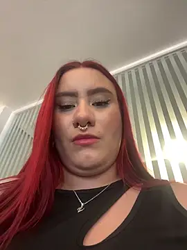 Snapshot of valt_ chatting on October 9, 2025, 7:58 pm valt online show from October 9, 2025, 7:58 pm