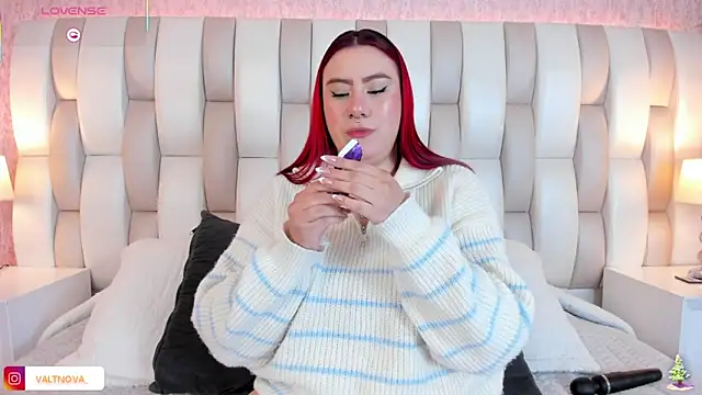 Snapshot of valt_ chatting on December 14, 2025, 12:11 pm valt online show from December 14, 2025, 12:11 pm