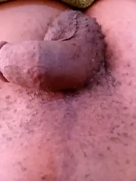 Snapshot of horny1131 chatting on April 11, 2026, 7:45 am horny1131 online show from April 11, 2026, 7:45 am