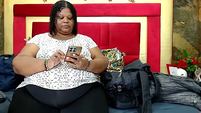 Snapshot of Exoticbigmandy chatting on June 20, 2026, 2:22 pm Exoticbigmandy online show from June 20, 2026, 2:22 pm