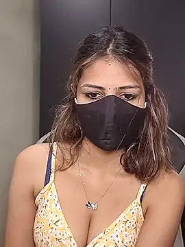 Isha Sax online show from February 15, 2026, 7:51 am