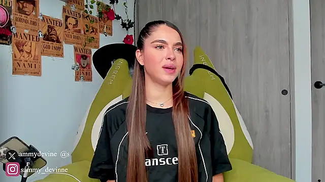 Snapshot of sammy_devinne chatting on October 20, 2025, 8:09 pm sammy devinne online show from October 20, 2025, 8:09 pm