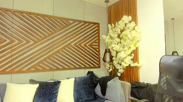 MarcusBlack  online show from October 24, 2025, 11:53 am