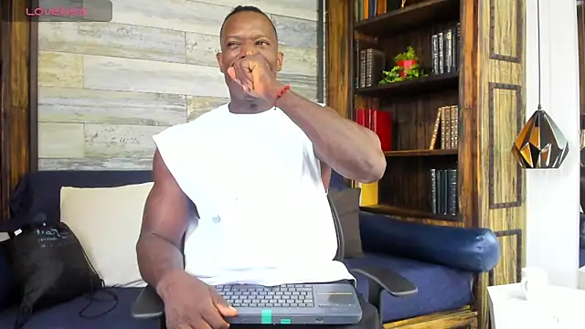 MarcusBlack  online show from April 30, 2026, 2:46 pm
