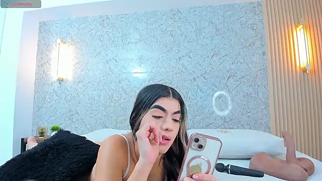 Antonella west online show from November 8, 2025, 8:34 pm