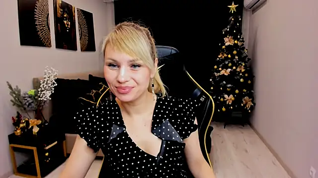 LindaSandy 1 online show from January 9, 2026, 6:20 am