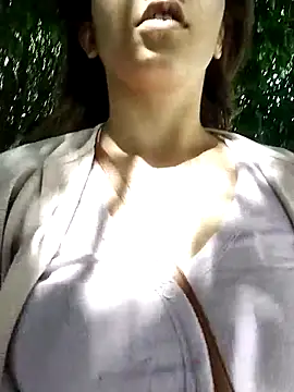 Snapshot of Tifany-fox chatting on November 26, 2025, 3:34 pm Tifany-fox online show from November 26, 2025, 3:34 pm