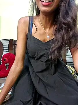 Snapshot of Riya_R24 chatting on April 19, 2026, 6:10 pm Riya R24 online show from April 19, 2026, 6:10 pm