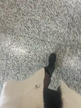 Snapshot of xiaoyuan01 chatting on December 5, 2025, 3:27 am xiaoyuan01 online show from December 5, 2025, 3:27 am