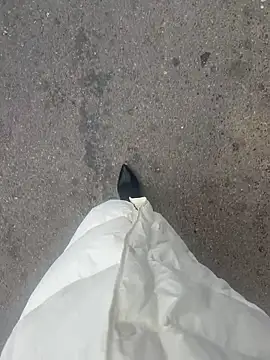 Snapshot of xiaoyuan01 chatting on December 4, 2025, 1:26 am xiaoyuan01 online show from December 4, 2025, 1:26 am