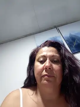 Snapshot of EmmaJhomson chatting on June 12, 2026, 12:52 am EmmaJhomson online show from June 12, 2026, 12:52 am
