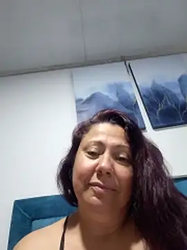 Snapshot of EmmaJhomson chatting on June 20, 2026, 11:15 am EmmaJhomson online show from June 20, 2026, 11:15 am