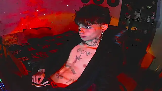 Snapshot of prince_x_dark chatting on October 20, 2025, 7:09 am prince x dark online show from October 20, 2025, 7:09 am