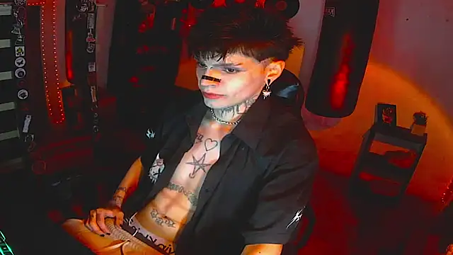 Snapshot of prince_x_dark chatting on November 6, 2025, 3:54 am prince x dark online show from November 6, 2025, 3:54 am