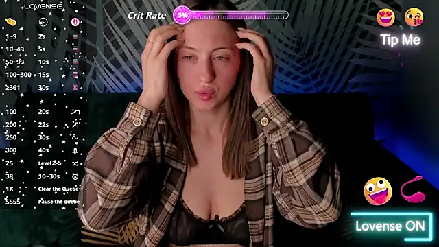 Snapshot of ChristyCrayme chatting on May 29, 2026, 10:05 pm ChristyCrayme online show from May 29, 2026, 10:05 pm