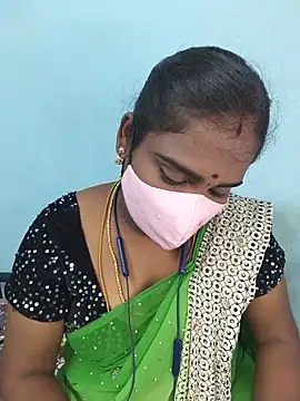 Snapshot of Tamil_riyalini12 chatting on May 15, 2026, 6:44 am Tamil riyalini12 online show from May 15, 2026, 6:44 am