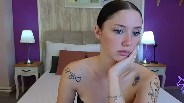 Ivanna  Rose online show from September 30, 2025, 4:35 pm