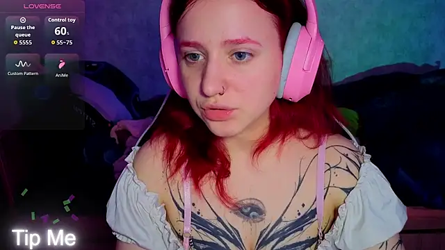 Snapshot of Mini_Lady1 chatting on June 25, 2026, 4:45 pm Mini Lady1 online show from June 25, 2026, 4:45 pm