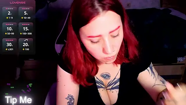 Snapshot of Mini_Lady1 chatting on August 4, 2026, 5:50 pm Mini Lady1 online show from August 4, 2026, 5:50 pm