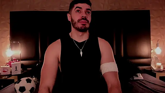 Snapshot of AxelThompson_ chatting on November 13, 2025, 11:58 am AxelThompson online show from November 13, 2025, 11:58 am