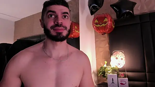 Snapshot of AxelThompson_ chatting on October 27, 2025, 11:22 am AxelThompson online show from October 27, 2025, 11:22 am