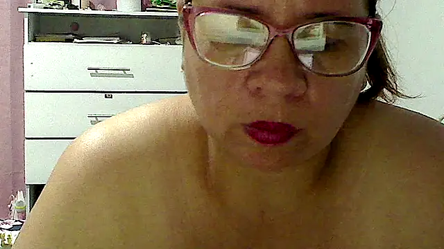 Snapshot of luciana69hot chatting on February 25, 2026, 3:56 pm luciana69hot online show from February 25, 2026, 3:56 pm