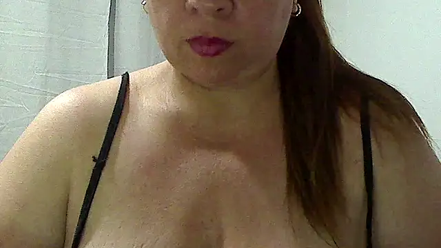 Snapshot of luciana69hot chatting on March 26, 2026, 11:35 pm luciana69hot online show from March 26, 2026, 11:35 pm