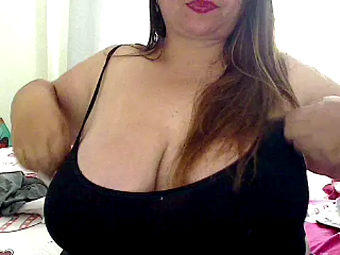 luciana69hot online show from March 6, 2025, 4:28 pm