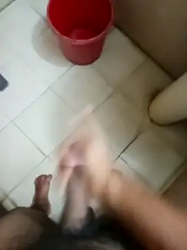 Snapshot of zim200 chatting on November 2, 2025, 6:24 pm zim200 online show from November 2, 2025, 6:24 pm