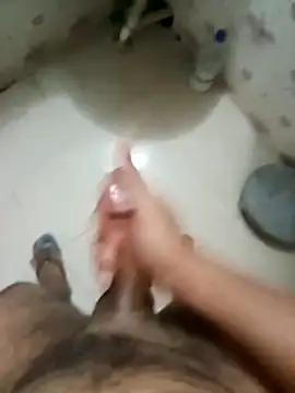 Snapshot of zim200 chatting on February 13, 2026, 1:33 pm zim200 online show from February 13, 2026, 1:33 pm