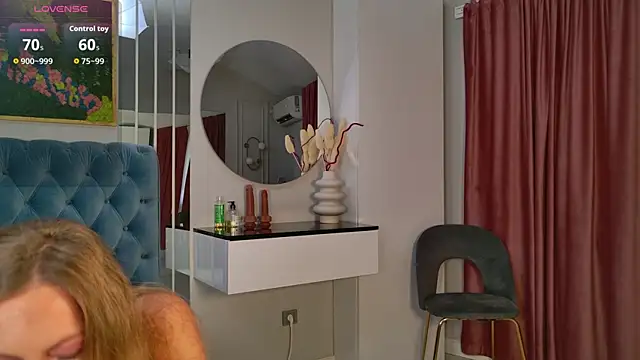 Snapshot of SiennaPierce chatting on July 19, 2026, 11:29 am SiennaPierce online show from July 19, 2026, 11:29 am