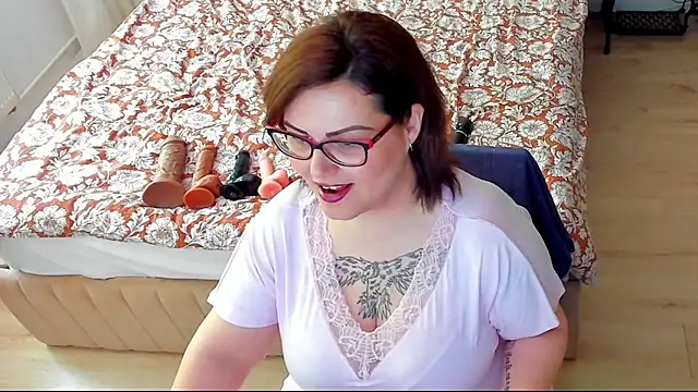 Squirt Kimm online show from April 28, 2026, 11:14 am