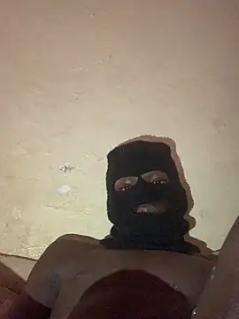 xgeee online show from October 5, 2025, 1:35 pm