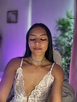 im-isabella online show from July 25, 2026, 1:17 pm