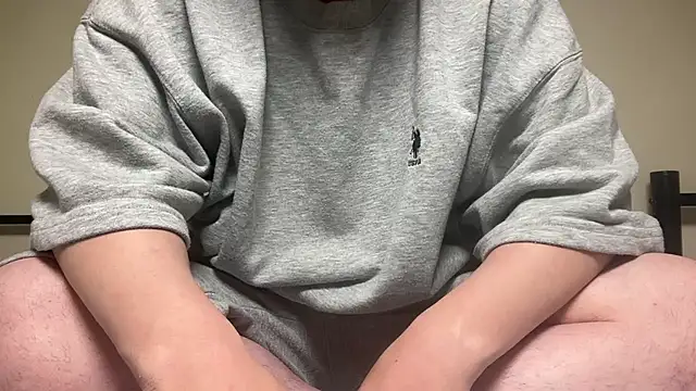 Snapshot of Yuta20002 chatting on November 2, 2025, 3:50 pm Yuta20002 online show from November 2, 2025, 3:50 pm