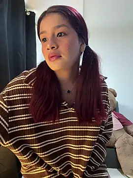 Snapshot of indialatin chatting on November 20, 2025, 12:17 pm indialatin online show from November 20, 2025, 12:17 pm