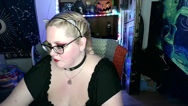 Kinky Witch online show from April 16, 2026, 1:06 am