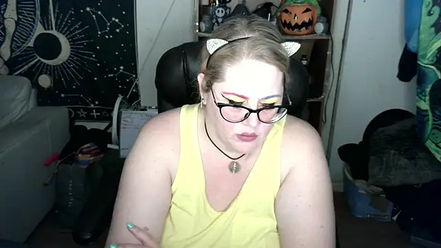 Snapshot of Kinky_Witch chatting on June 4, 2026, 5:17 pm Kinky Witch online show from June 4, 2026, 5:17 pm