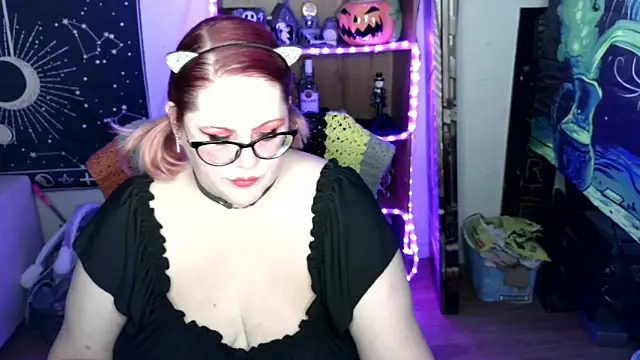 Snapshot of Kinky_Witch chatting on March 18, 2026, 3:24 pm Kinky Witch online show from March 18, 2026, 3:24 pm