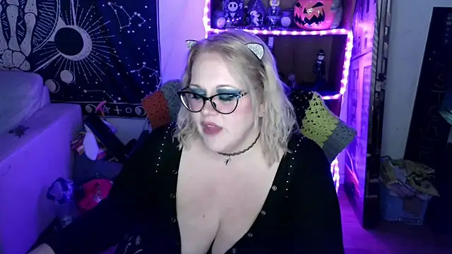 Kinky Witch online show from March 28, 2026, 4:35 am