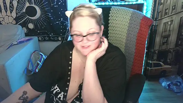 Kinky Witch online show from May 5, 2026, 3:15 pm