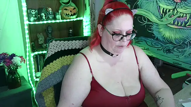 Kinky Witch online show from February 19, 2026, 7:11 pm