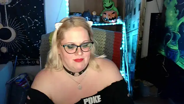 Kinky Witch online show from April 21, 2026, 1:42 am