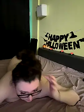 Snapshot of HaleyAyush chatting on October 29, 2025, 4:50 pm HaleyAyush online show from October 29, 2025, 4:50 pm