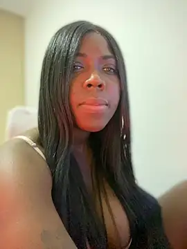 Snapshot of Alexia_24 chatting on November 16, 2025, 6:29 am Alexia 24 online show from November 16, 2025, 6:29 am