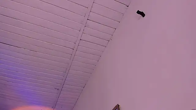 Snapshot of revenmiller_ chatting on February 19, 2026, 7:44 pm revenmiller online show from February 19, 2026, 7:44 pm