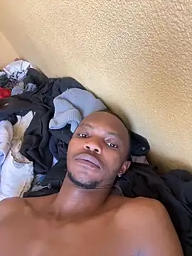 Snapshot of KyleMbatha chatting on November 2, 2025, 9:36 am KyleMbatha online show from November 2, 2025, 9:36 am