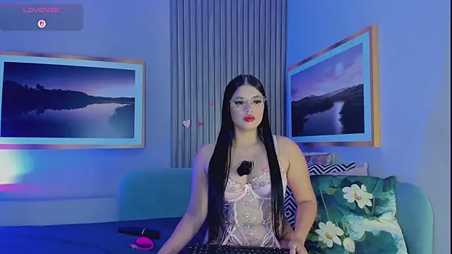 Hailey-Fox online show from March 18, 2026, 11:37 pm