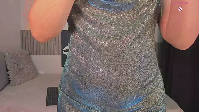 Hailey-Fox online show from February 12, 2026, 1:33 pm