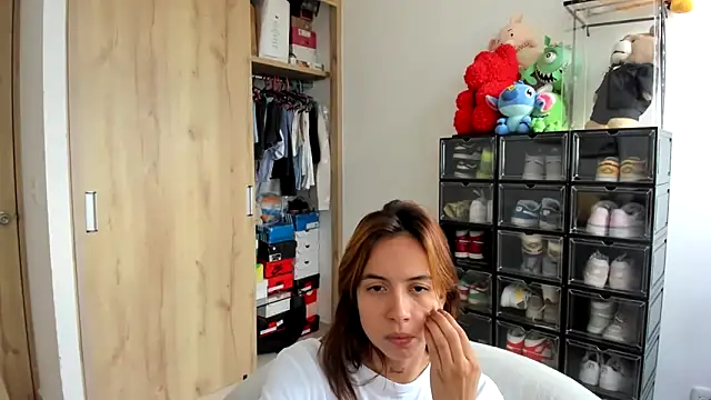 double trouble  online show from February 17, 2025, 5:34 pm